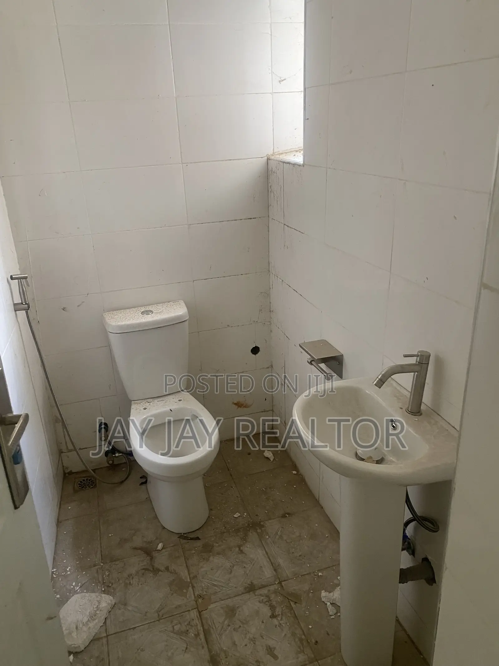 3bdrm Block of Flats in Idu for rent in Idu