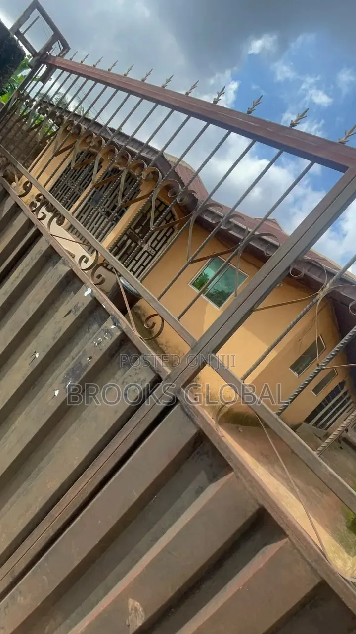 2bdrm Bungalow in Benin City for sale in Benin City