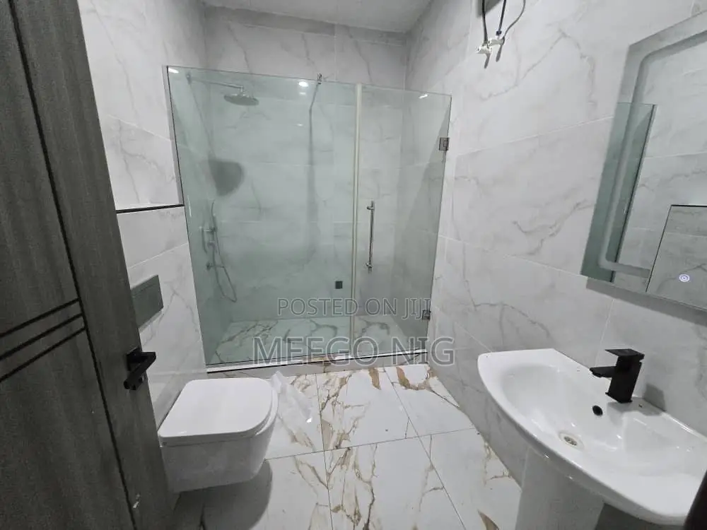 Furnished 2bdrm Apartment in Freedom Way, Ikate for sale in Ikate