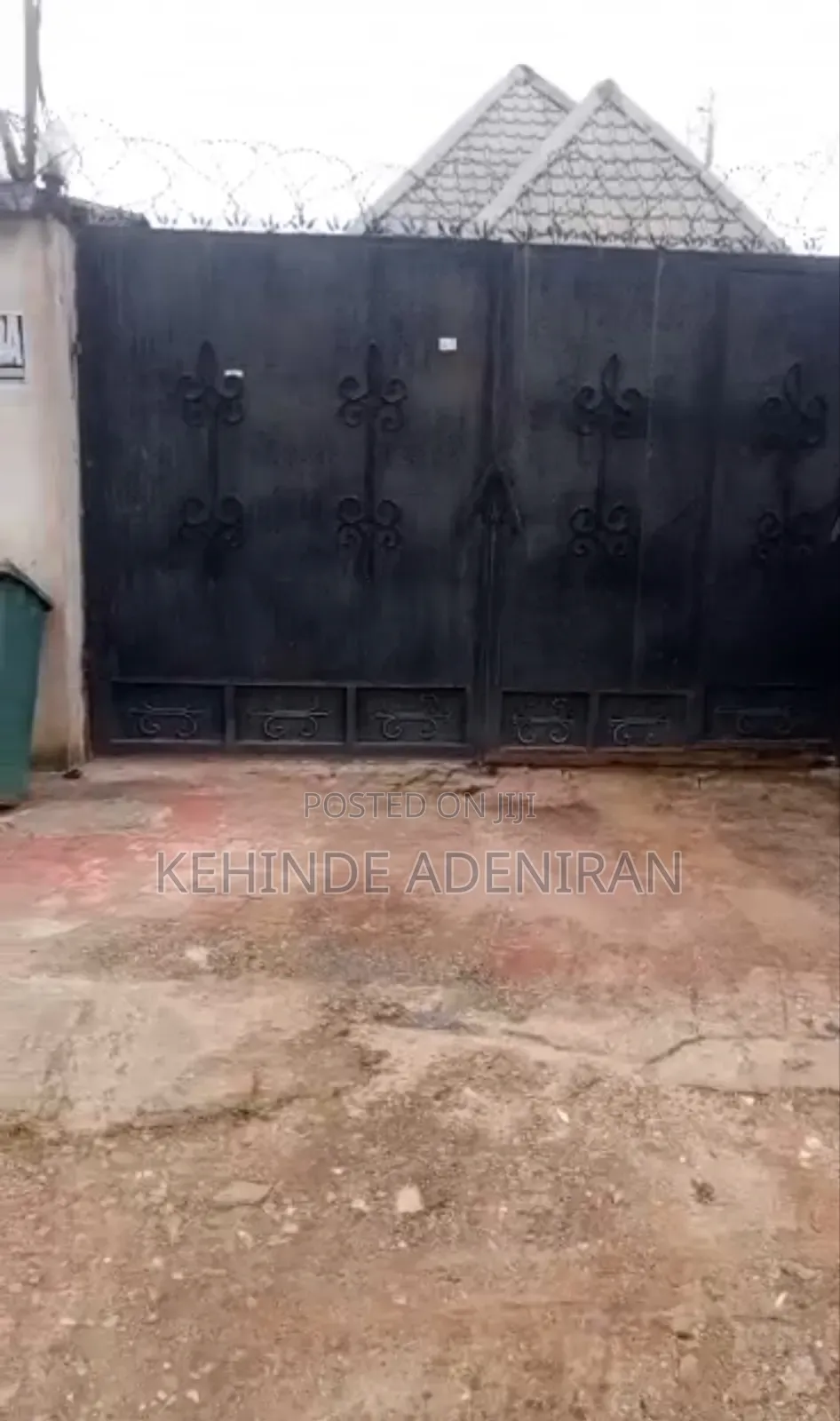 Furnished 3bdrm Bungalow in Onimaba Estate, for sale in Igando / Ikotun/Igando