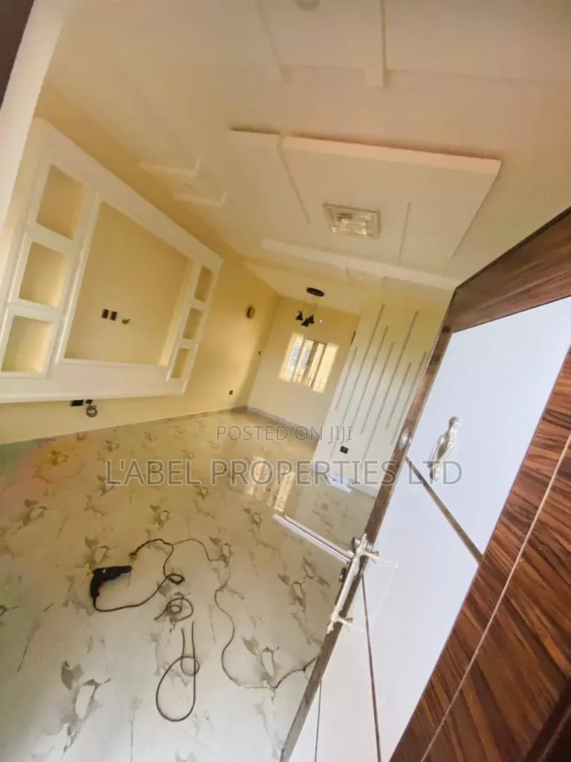 3bdrm Block of Flats in F14 Kubwa By Nepa for rent in Kubwa