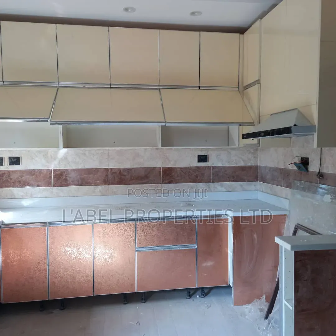 3bdrm Block of Flats in F14 Kubwa By Nepa for rent in Kubwa