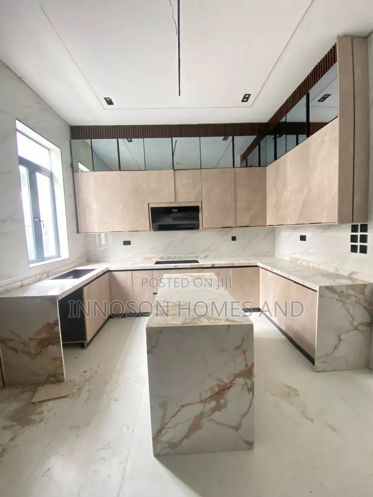 5bdrm House in Lekki Phase 2 for sale in Lekki Phase 2