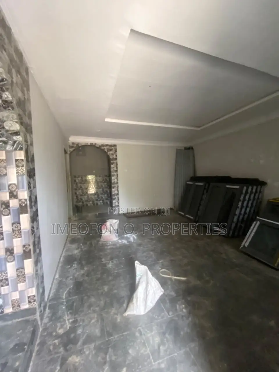 2bdrm Bungalow in Estate, Kubwa for rent in Kubwa