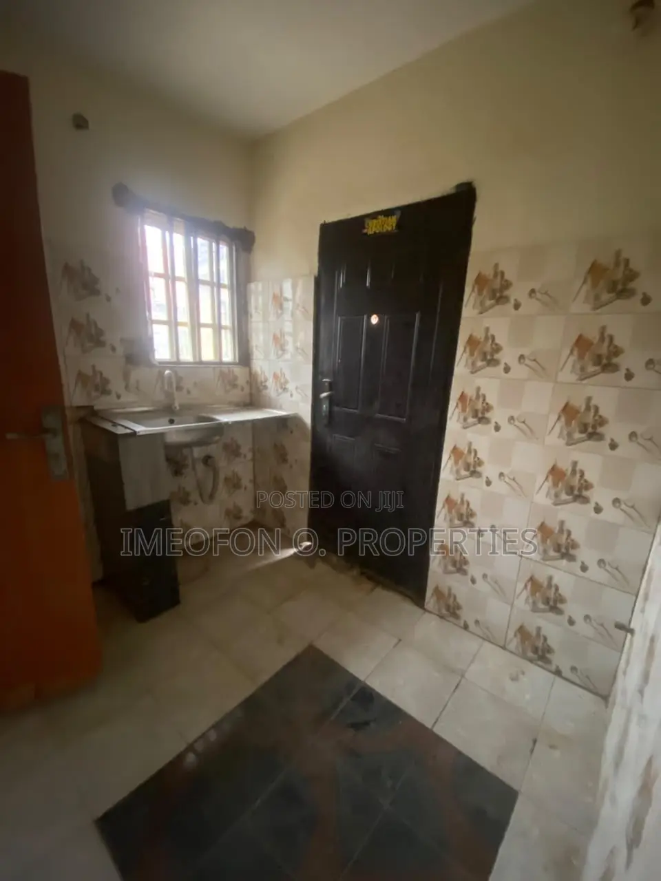 2bdrm Bungalow in Estate, Kubwa for rent in Kubwa