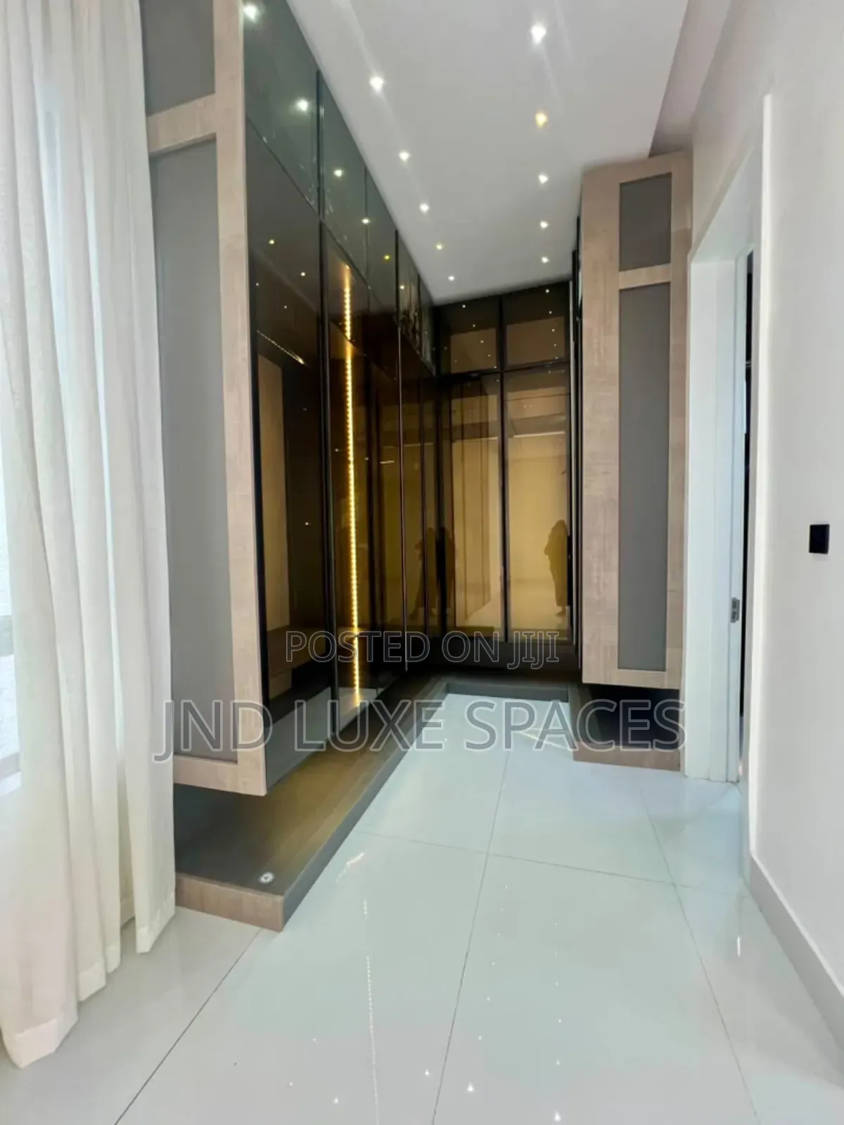 5bdrm Duplex in Ikota for sale in Ikota