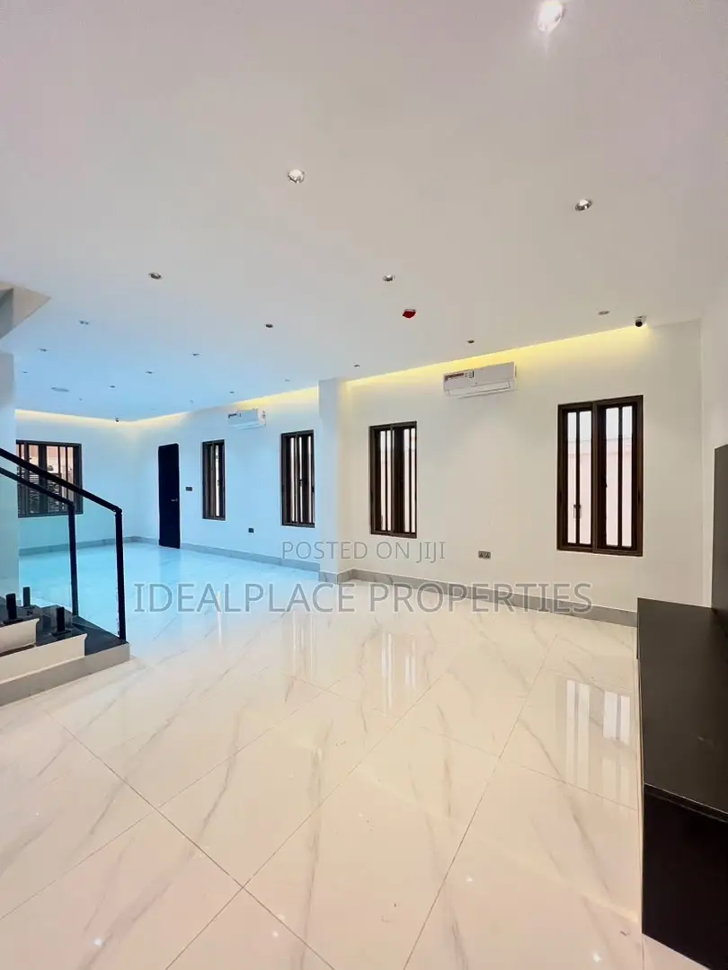 3bdrm Apartment in Old Ikoyi for rent in Old Ikoyi