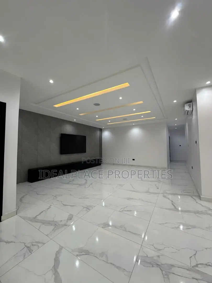 2bdrm Apartment in Lekki Phase 1 for sale in Lekki Phase 1