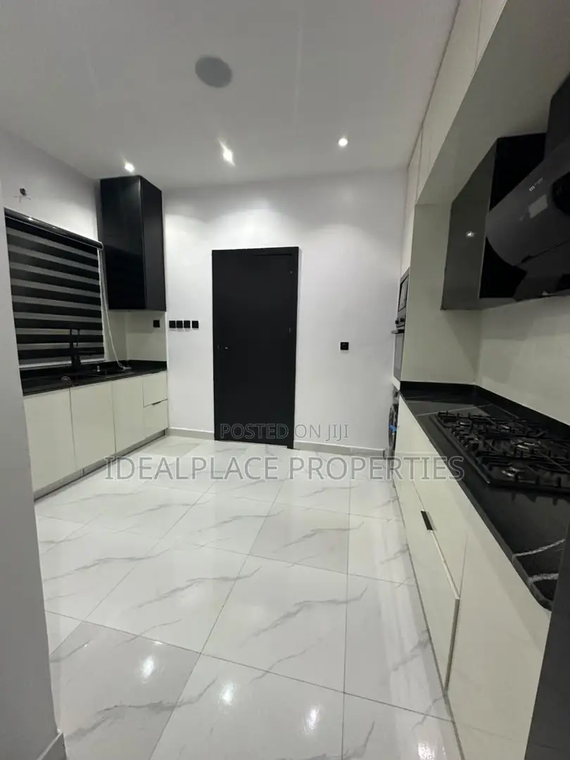 2bdrm Apartment in Lekki Phase 1 for sale in Lekki Phase 1