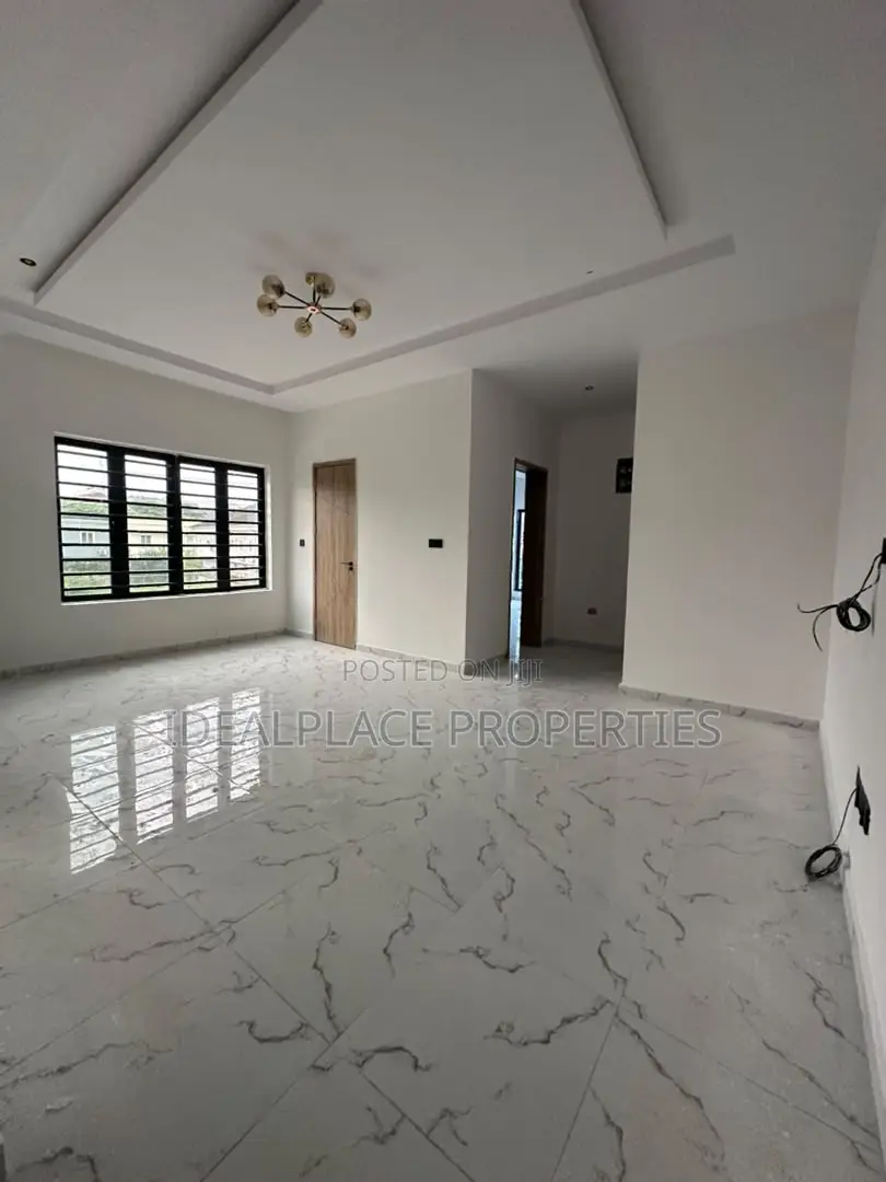 2bdrm Apartment in Lekki Phase 1 for sale in Lekki Phase 1