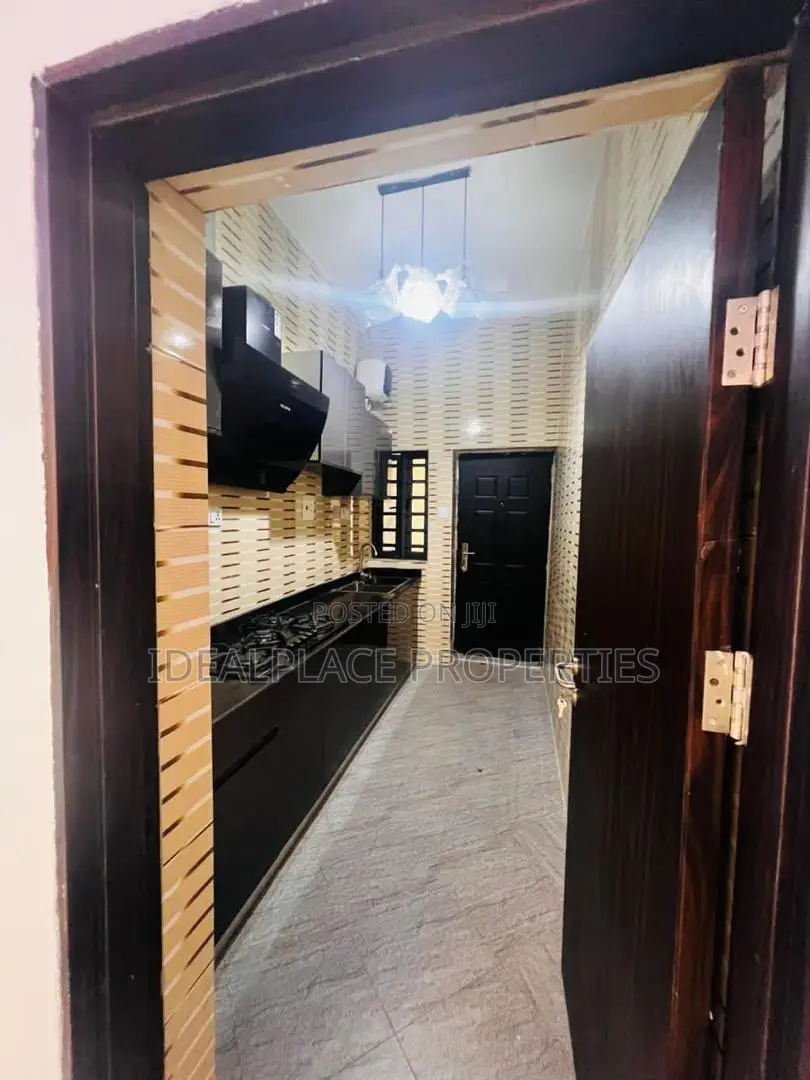 3bdrm Townhouse / Terrace in Lekki for rent in Lekki