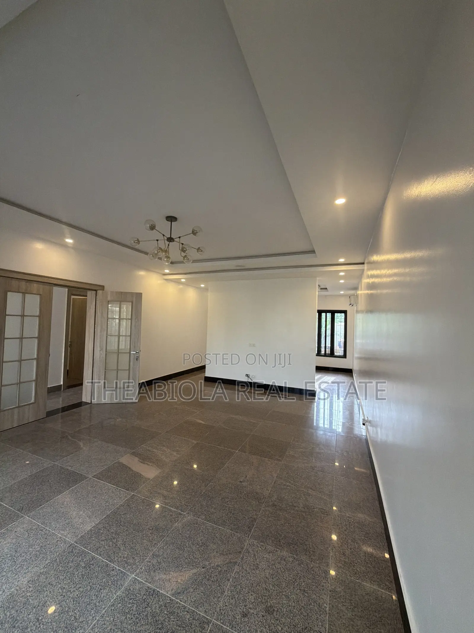 5bdrm Townhouse / Terrace in In A Beautiful Mini for rent in Guzape District