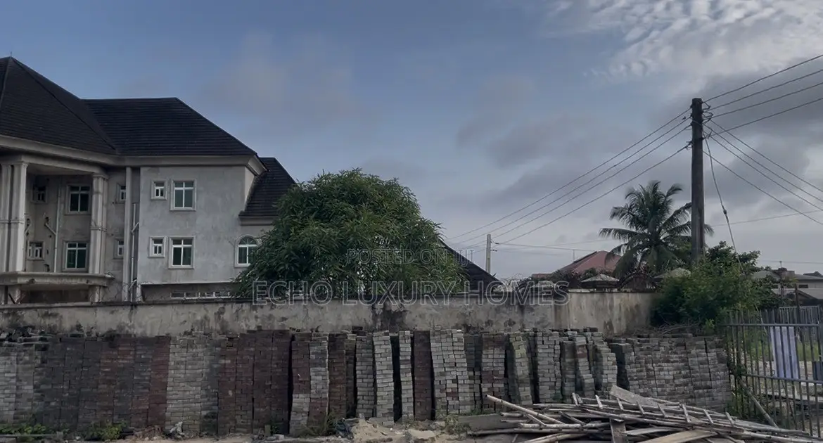 20bdrm Maisonette in Festac for sale in Festac