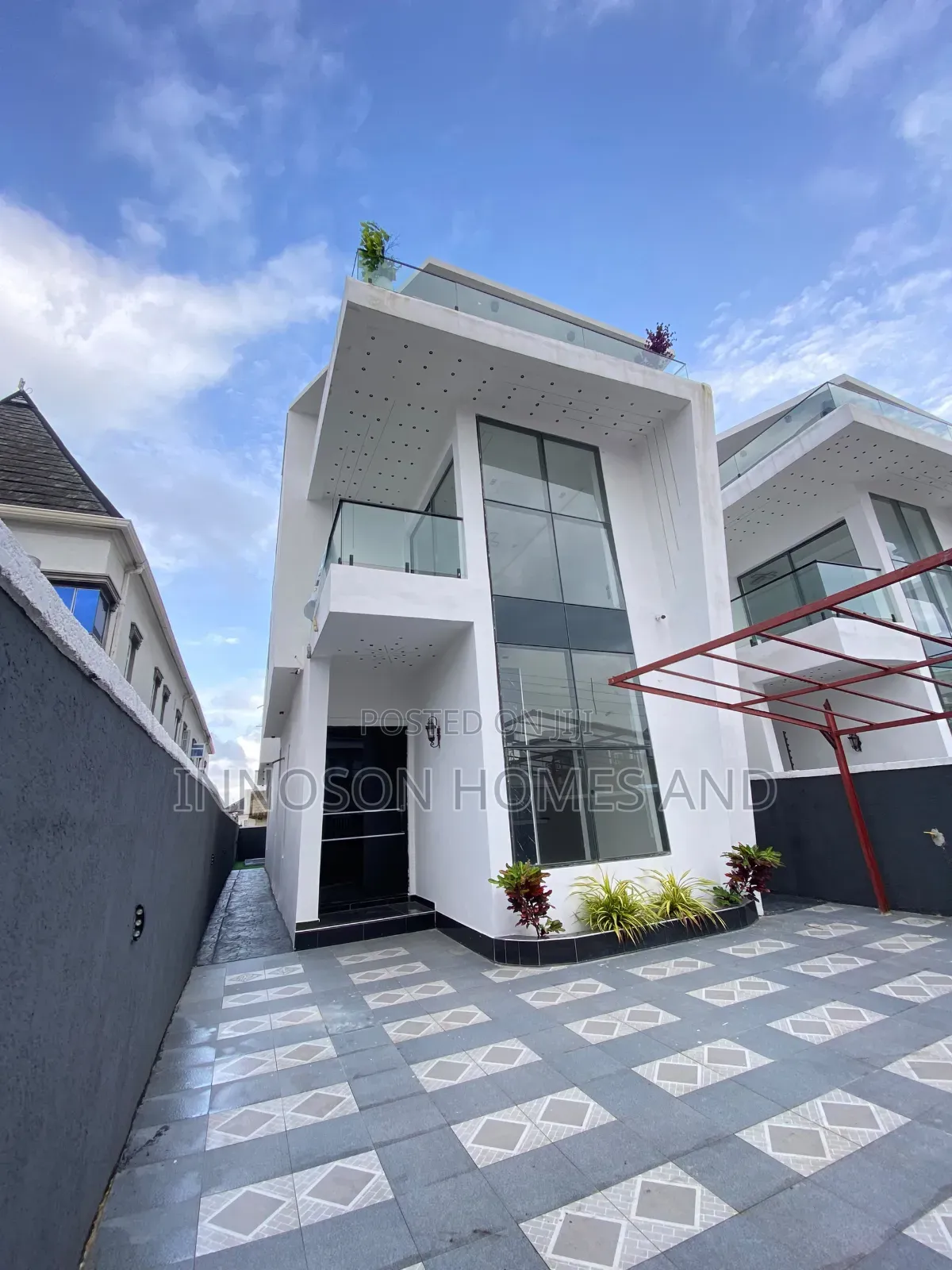 5bdrm Duplex in Sangotedo for sale in Sangotedo