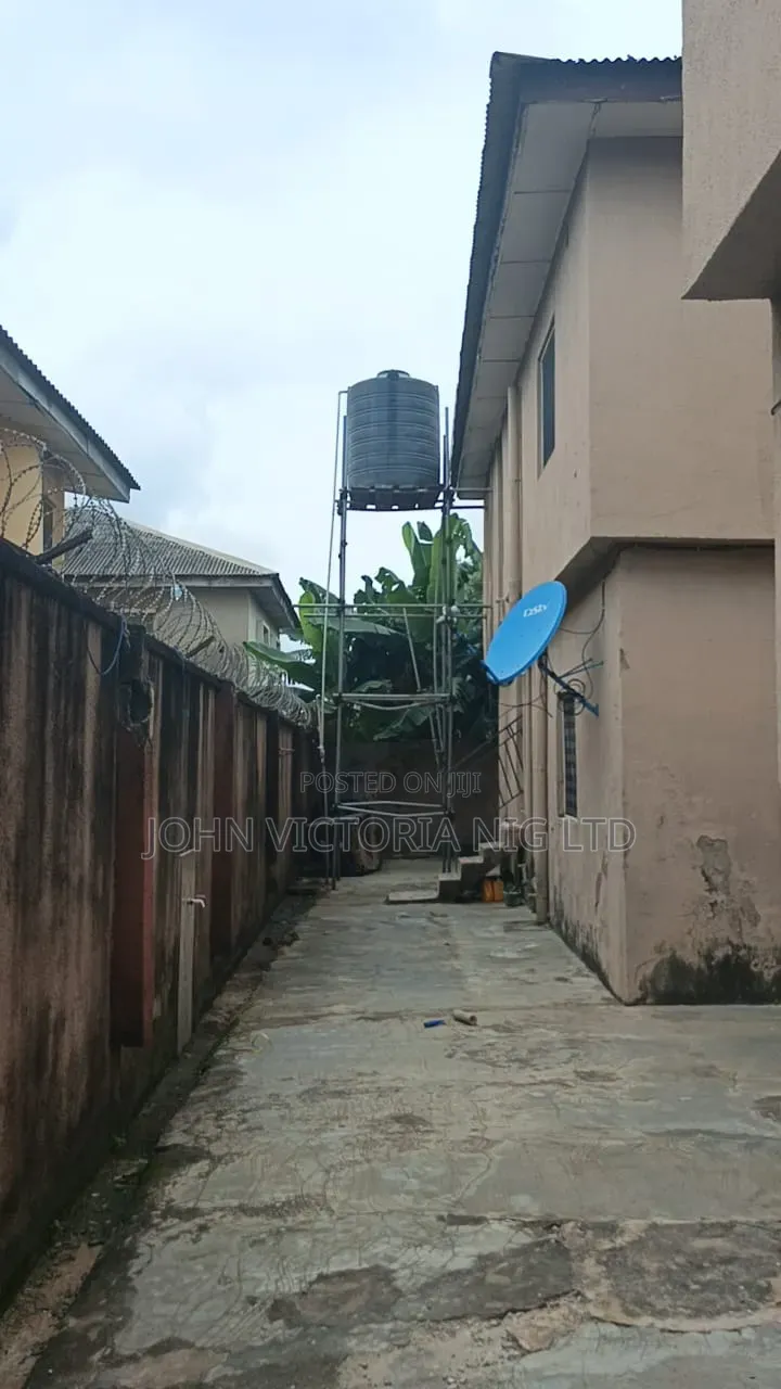 12bdrm Block of Flats in Isuti Road Egan for sale in Egan