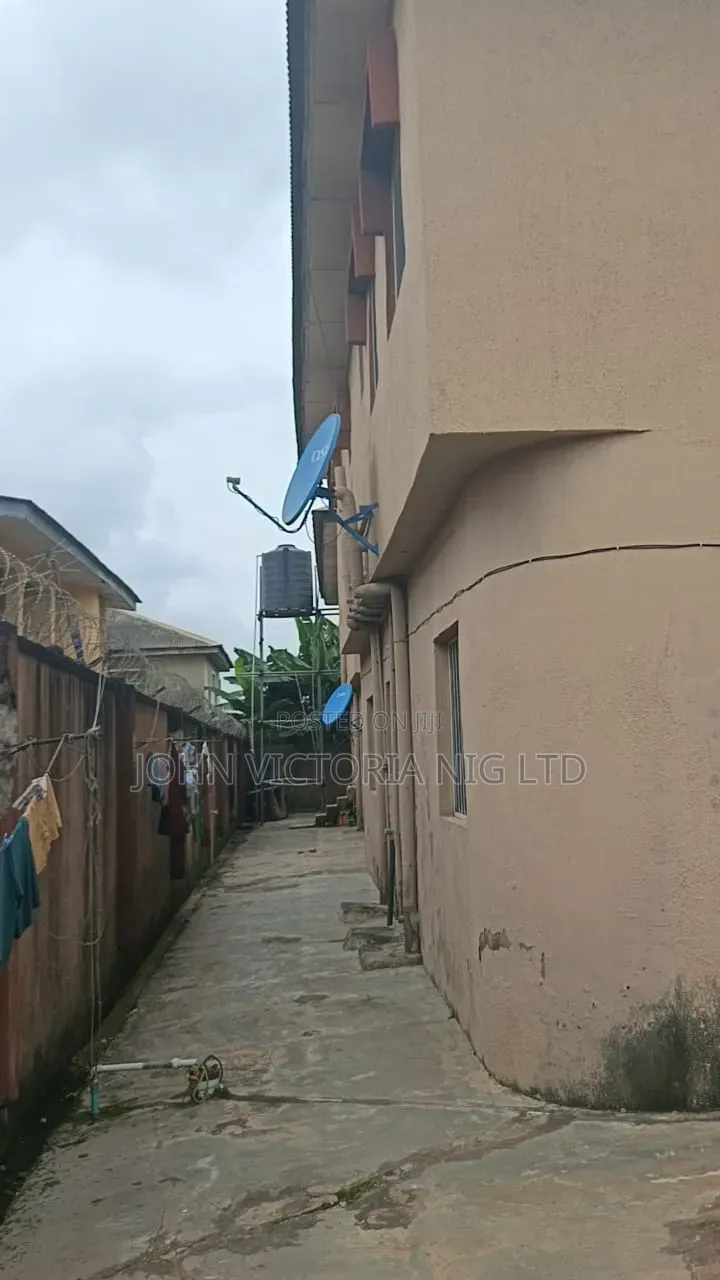 12bdrm Block of Flats in Isuti Road Egan for sale in Egan