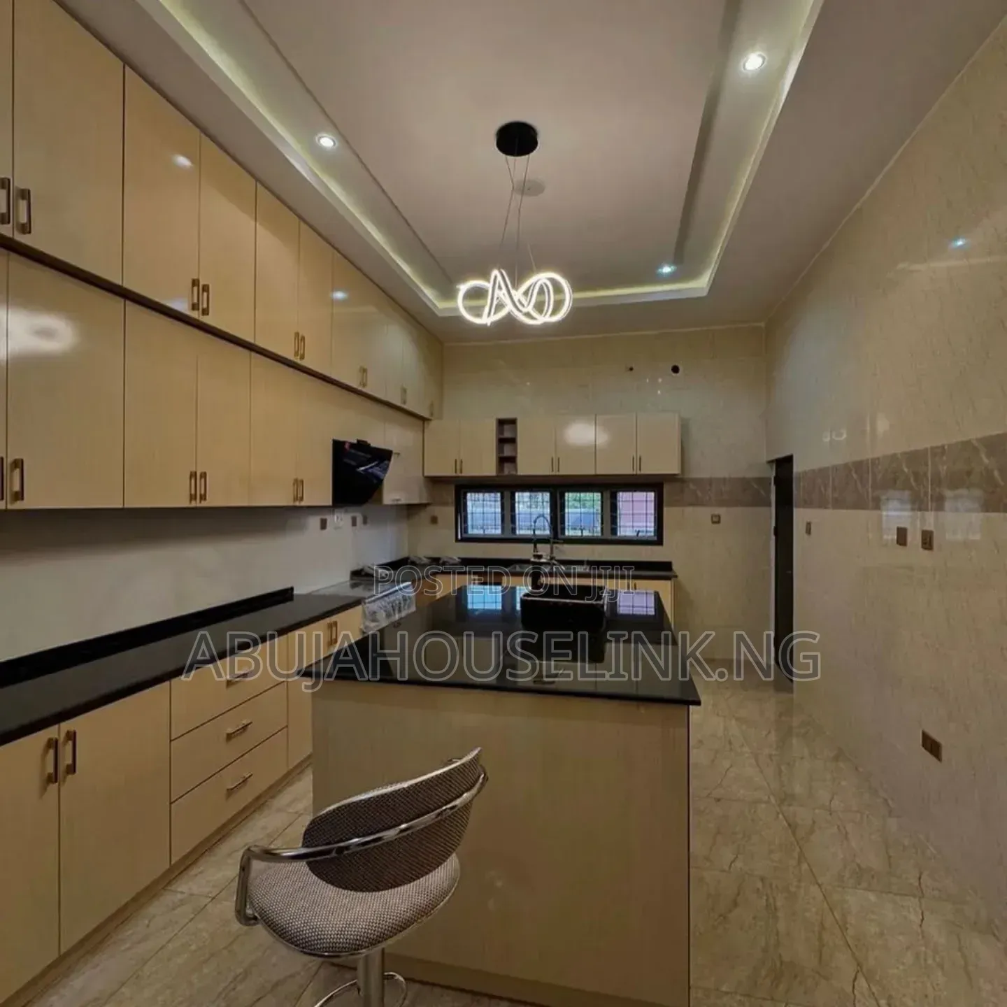 Furnished 5bdrm Duplex in Apo Resettlement for sale in Apo Resettlement