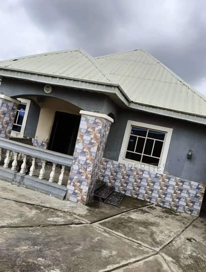 2bdrm Bungalow in Zuba for sale in Zuba