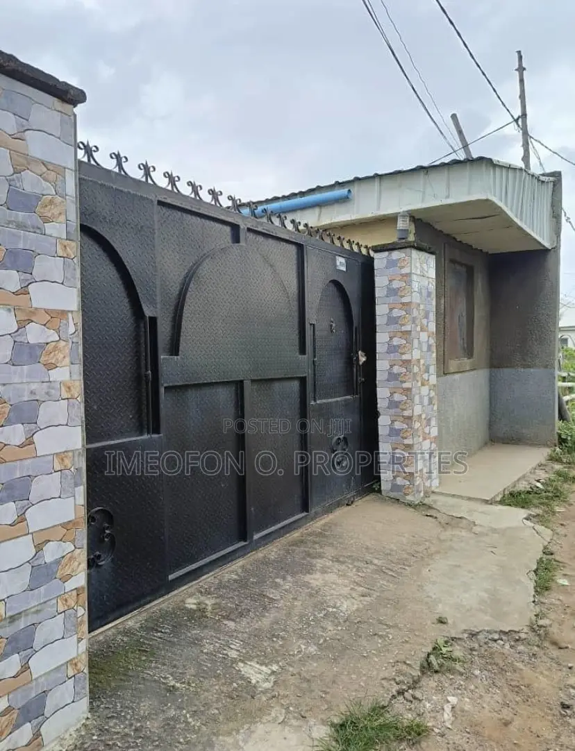 2bdrm Bungalow in Zuba for sale in Zuba