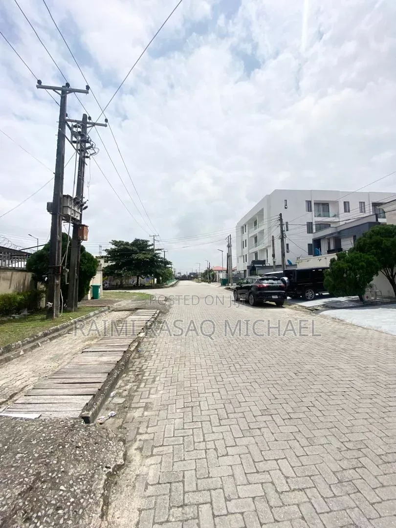Furnished 5bdrm Duplex in Pinnacle, Lekki Phase 2 for rent in Lekki Phase 2