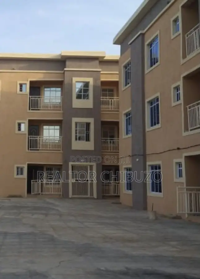 3bdrm Block of Flats in Abuja Top Realty, FHA for sale in FHA