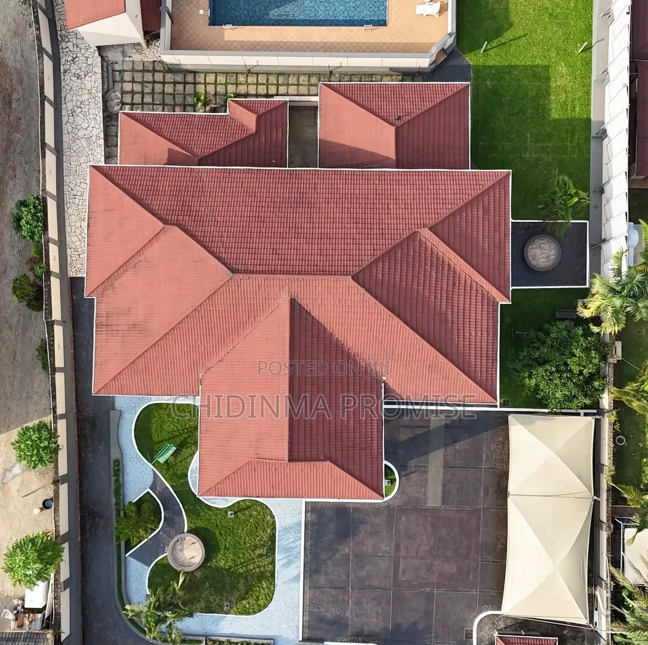 7bdrm Duplex in Apo, Zone B for sale in Zone B
