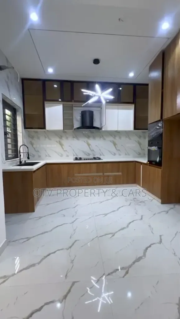4bdrm Duplex in Omole Phase 1 for sale in Omole Phase 1
