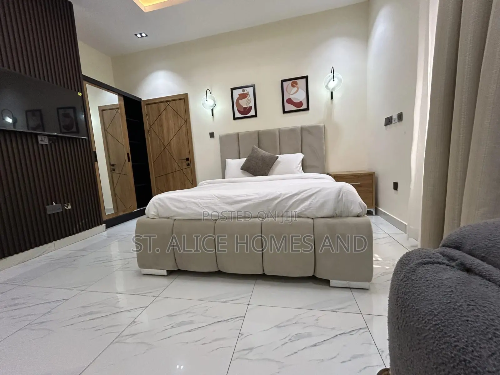 3 Bedroom Detached Duplex With Swimming Pool and Jacuzzi in CHallenge / Ibadan
