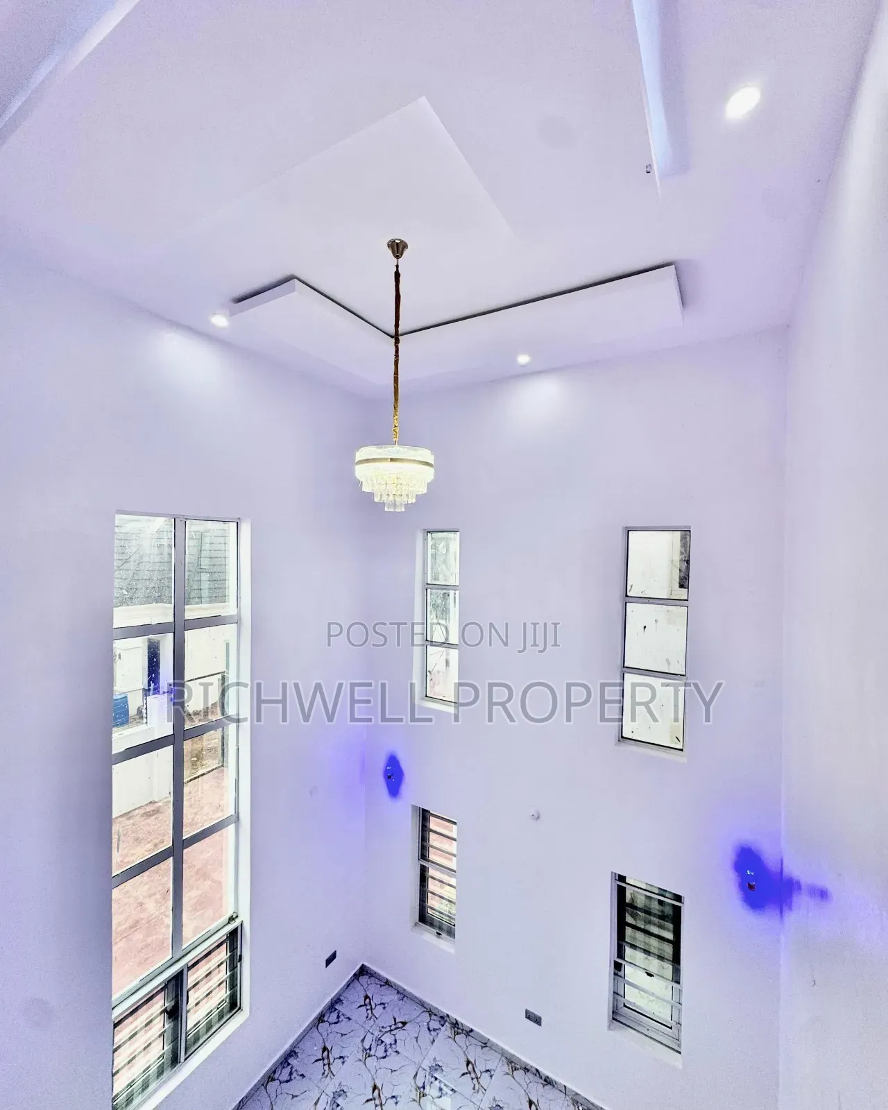3bdrm Duplex in Kolapo Ishola Estate, Alalubosa for rent in Alalubosa