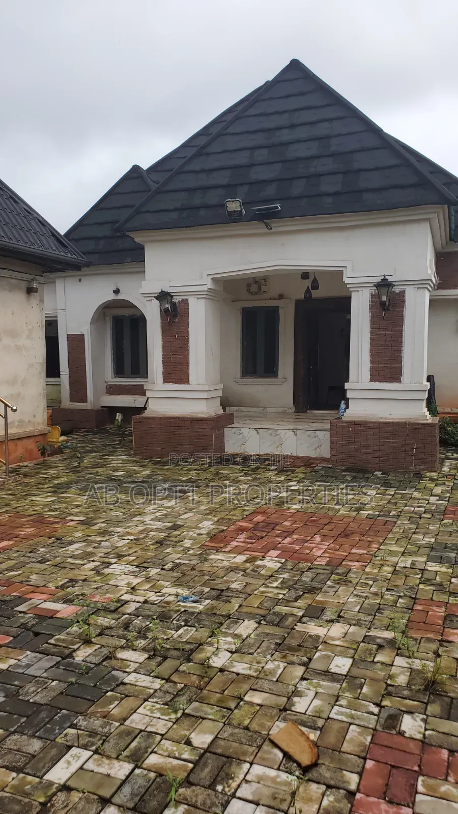 3bdrm Bungalow in Opposite Ait Station, Benin City for sale in Benin City