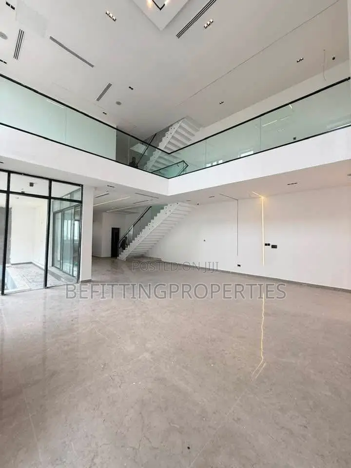 5bdrm Duplex in Lekki for sale in Lekki