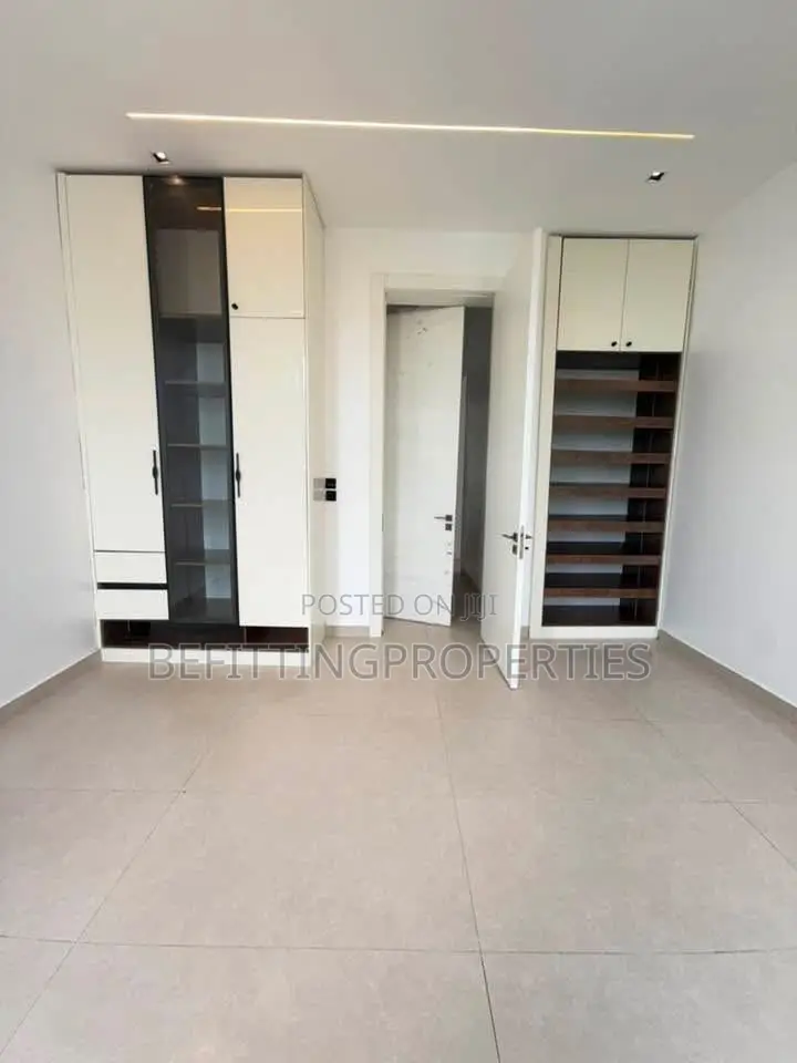 5bdrm Duplex in Lekki for sale in Lekki
