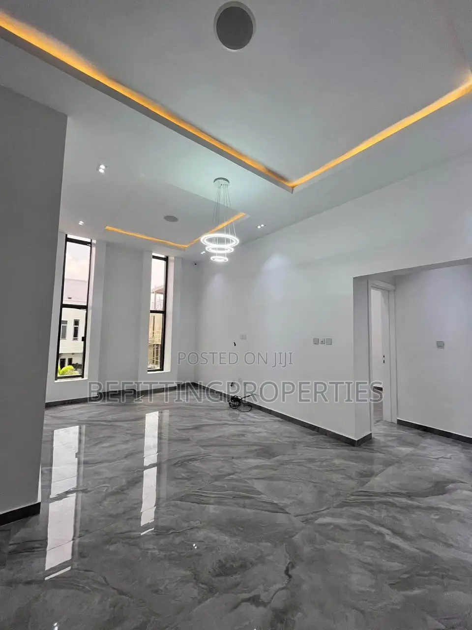 5bdrm Duplex in Lekki for sale in Lekki