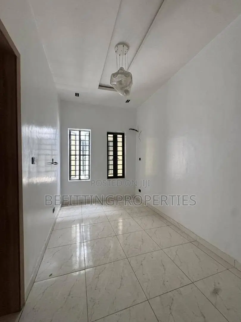 4bdrm Duplex in Lekki for sale in Lekki