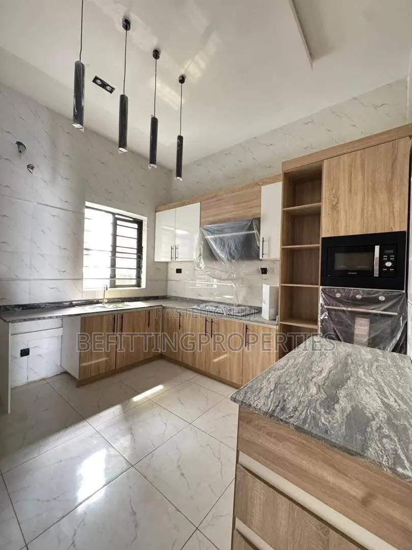 4bdrm Duplex in Lekki for sale in Lekki