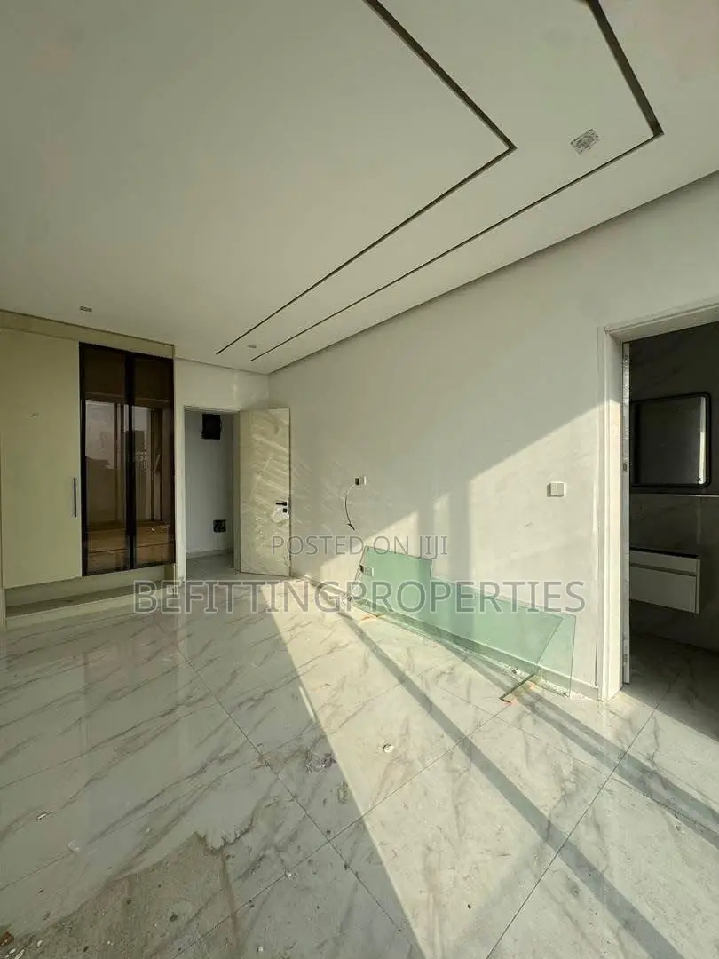 2bdrm Apartment in Lekki Phase 1 for sale in Lekki Phase 1