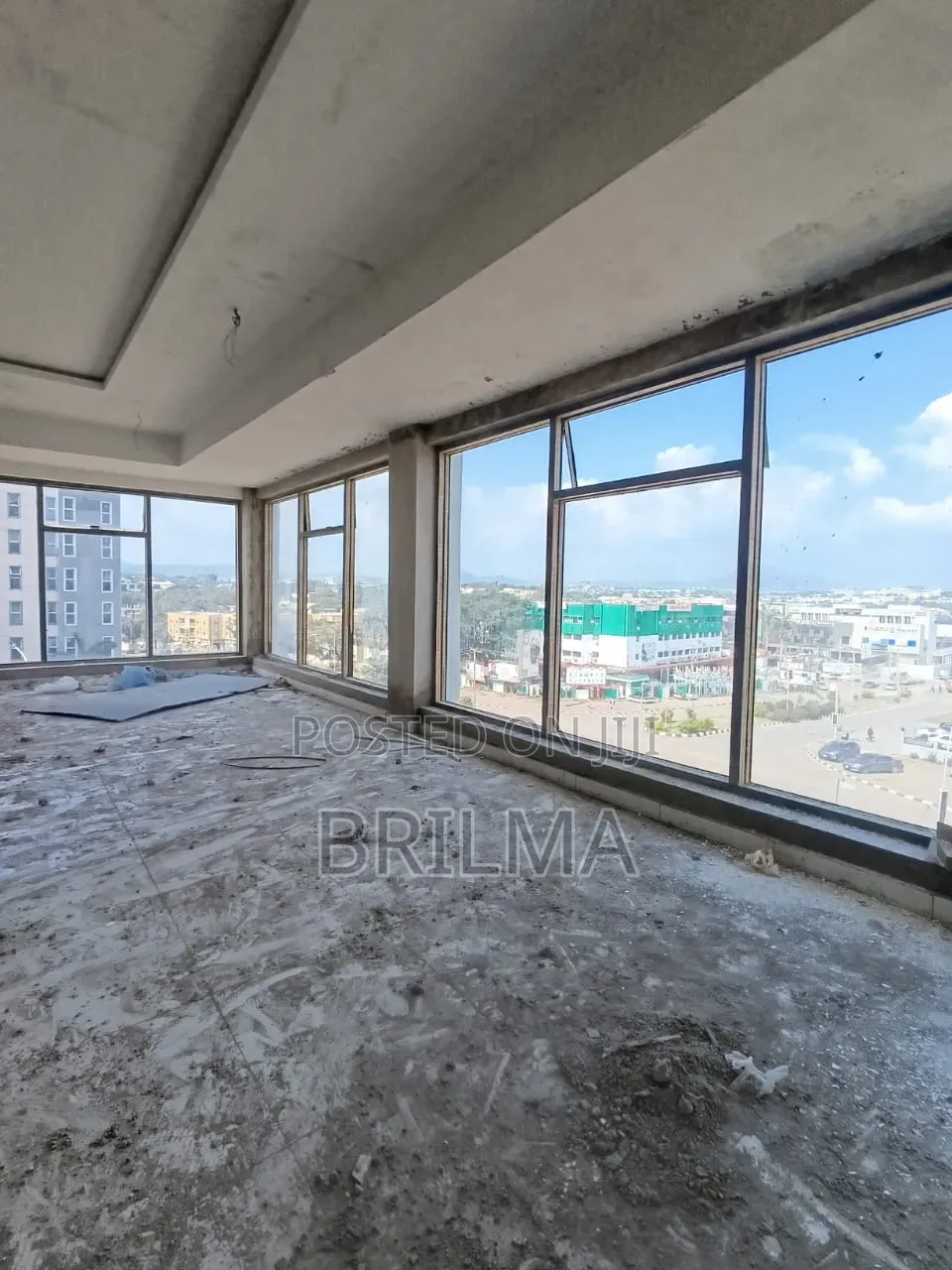 50sqm Shop Space in Wuse Zone 5 for Sale in Zone 5 / Wuse
