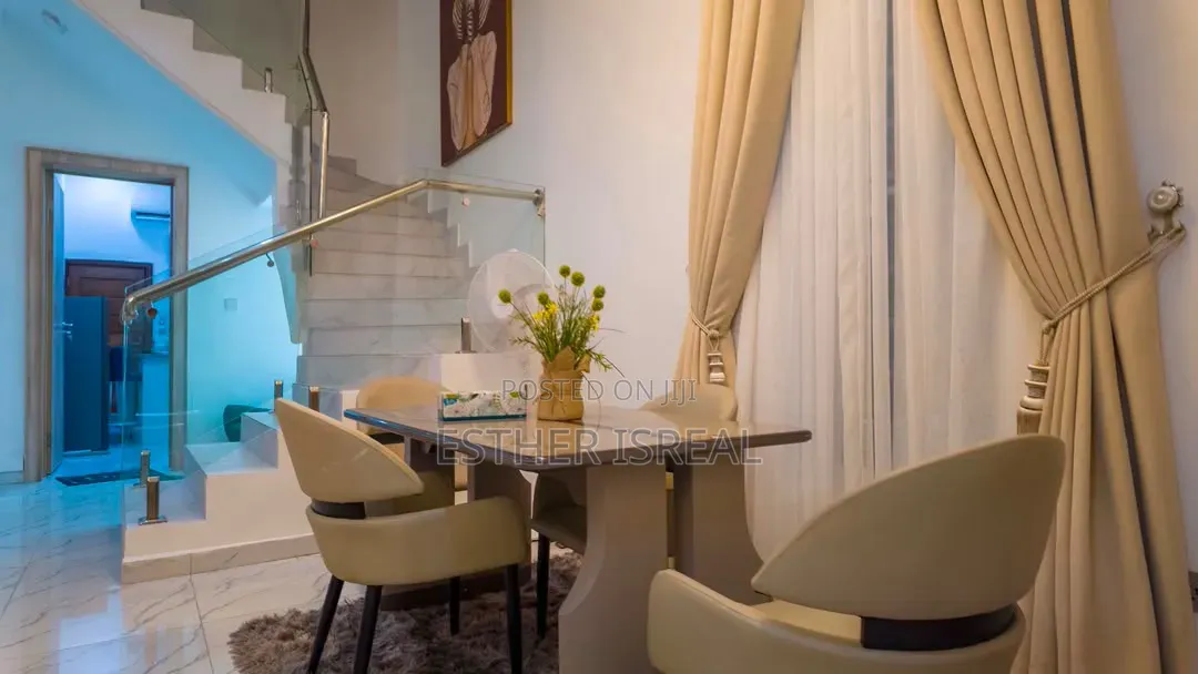 Bugatti 5 Bedroom Apartment Chevron With Ps5 in Chevron