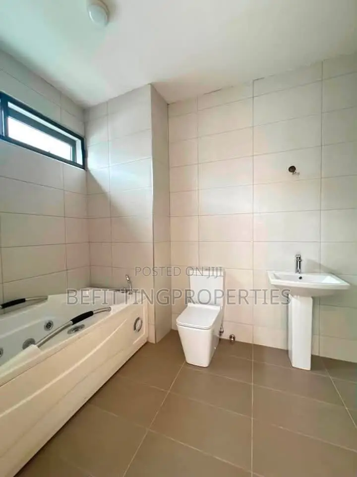 4bdrm Duplex in Ikeja for sale in Ikeja