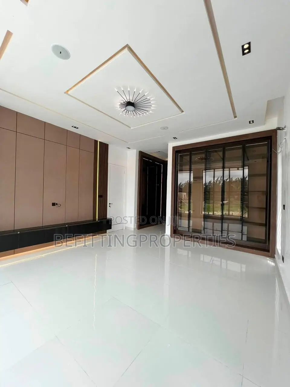 5bdrm Duplex in Lekki for sale in Lekki