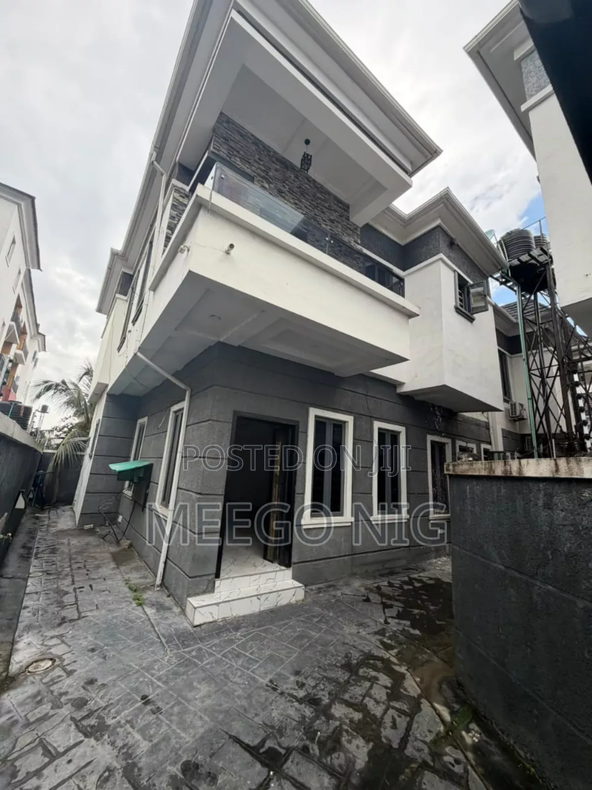 4bdrm Duplex in Ikate Freedom Way for rent in Ikate