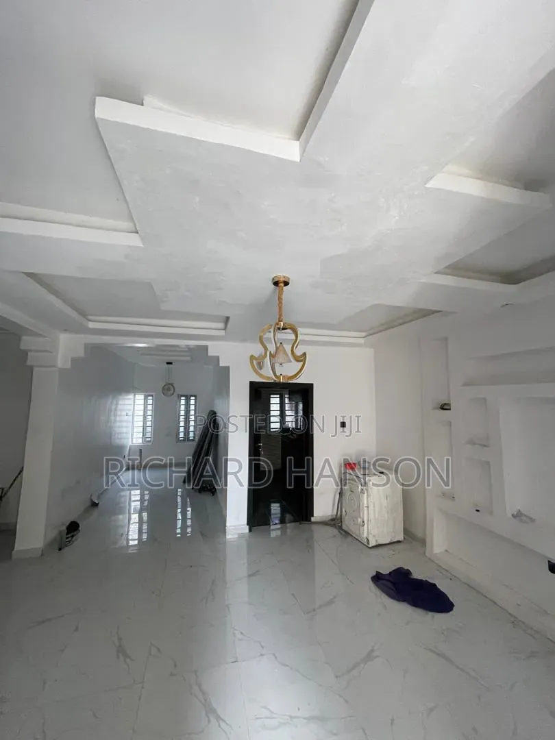 3bdrm Apartment in Secured, Sangotedo for rent in Sangotedo