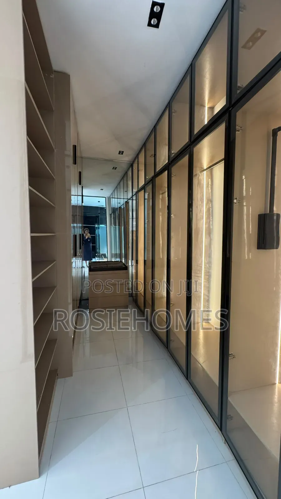 4bdrm Duplex in Creek Estates, Ikate for rent in Ikate