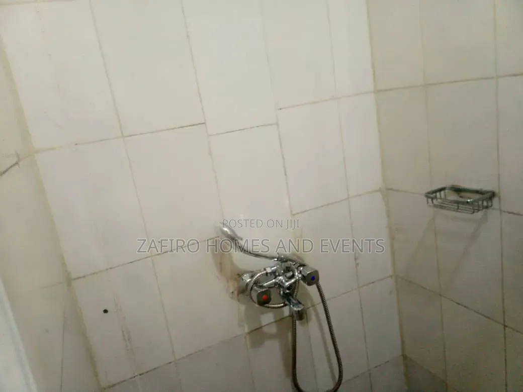 Furnished 2bdrm Bungalow in Jembewon Road Near, Jericho for sale in Jericho