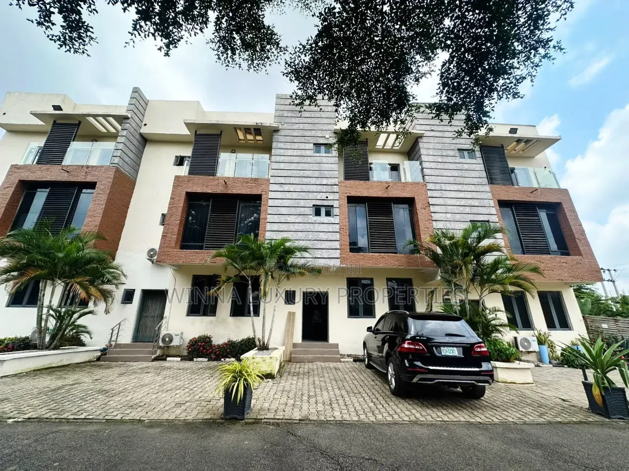 5bdrm Duplex in Guzape for rent in Guzape District