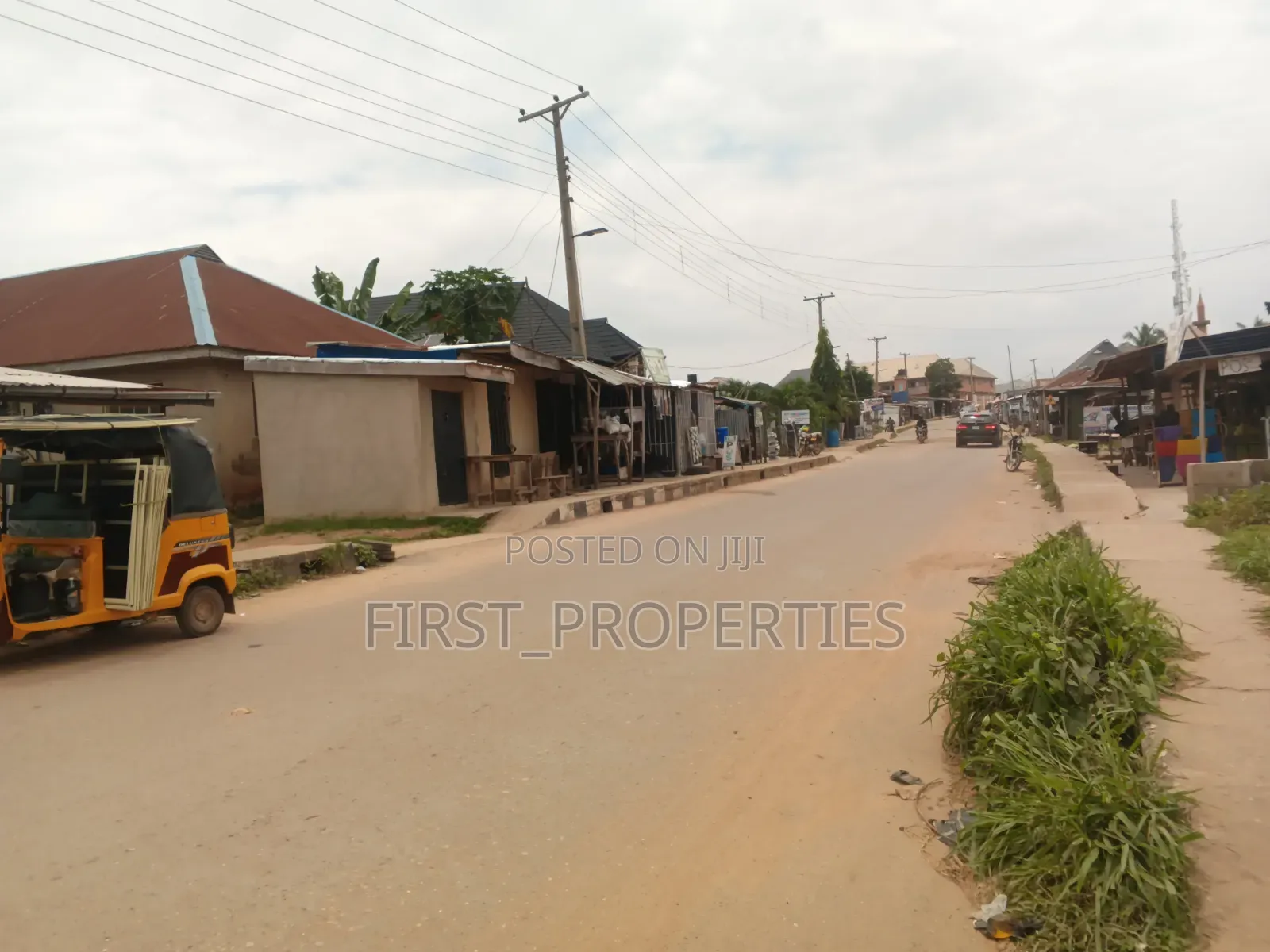 Standard Plot of Land for Commercial Activities in Akala Express