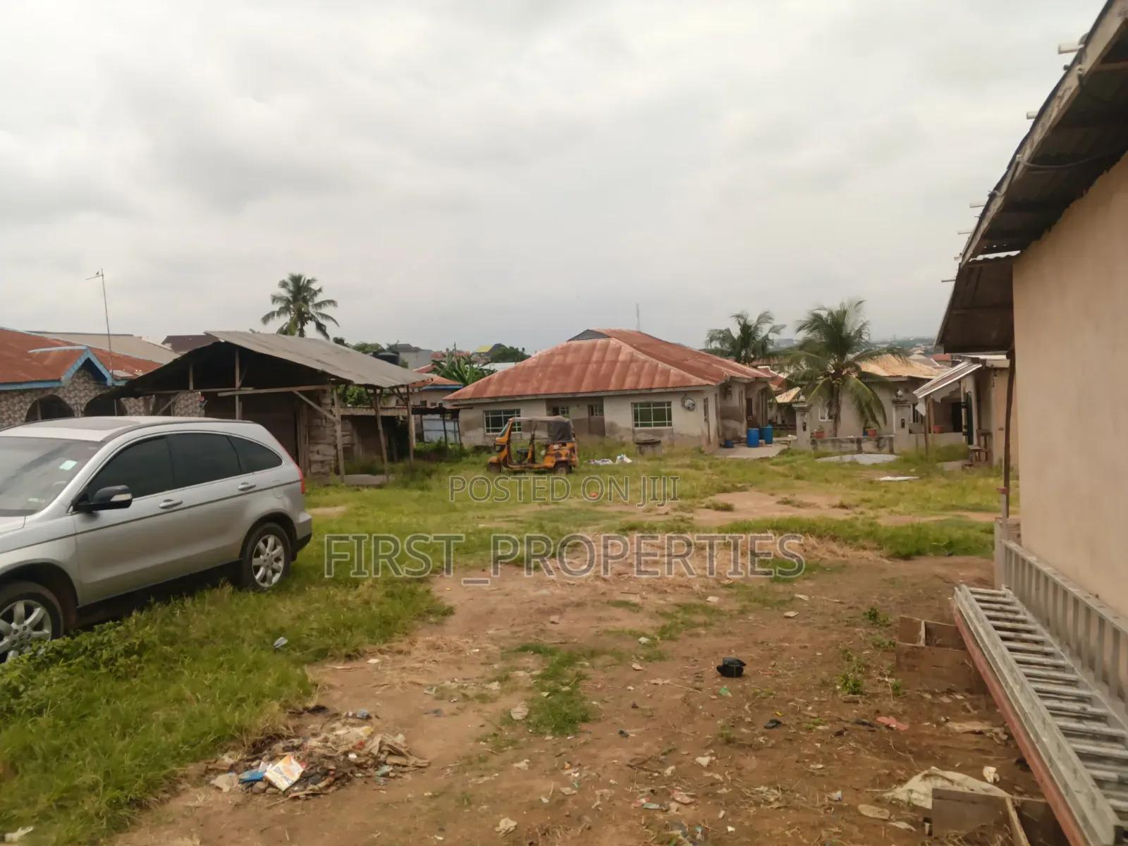 Standard Plot of Land for Commercial Activities in Akala Express