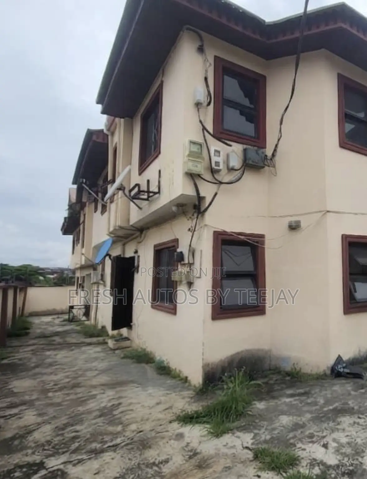 Furnished 5bdrm Duplex in Omole Phase2 Estate for sale in Omole Phase 2