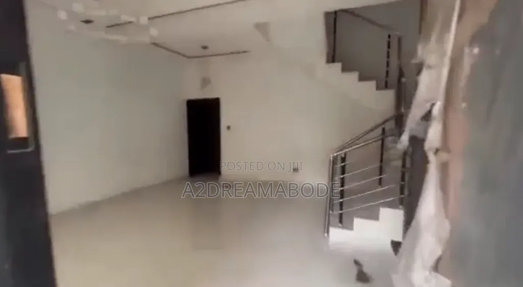 4bdrm Duplex in Olowora, Magodo Isheri for rent in Magodo Isheri