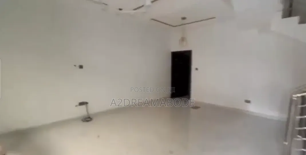 4bdrm Duplex in Olowora, Magodo Isheri for rent in Magodo Isheri